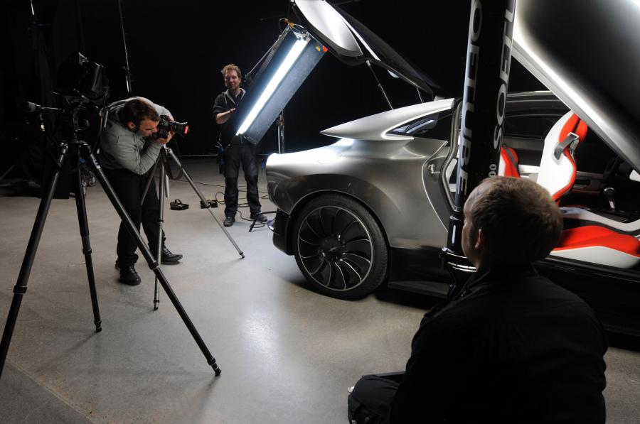  Saab PhoeniX Concept 2011 года  (фото 3 из 42)